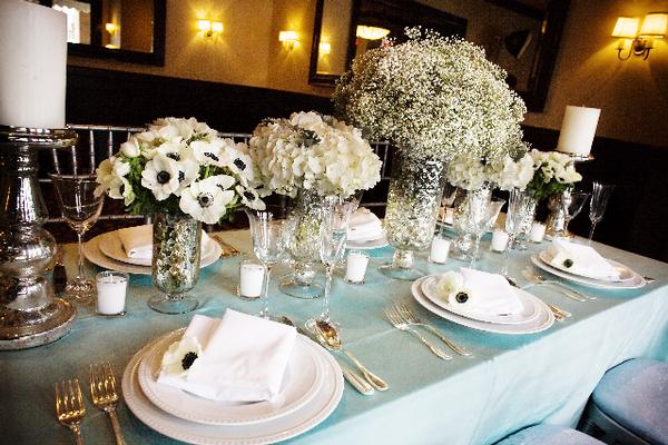 babys breath and anemones centerpieces And swoon at these gorgeous photos 