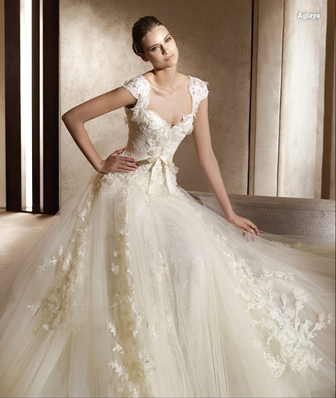 The lace detailing again is exquisite Elie Saab 2011 wedding dress Aglaya