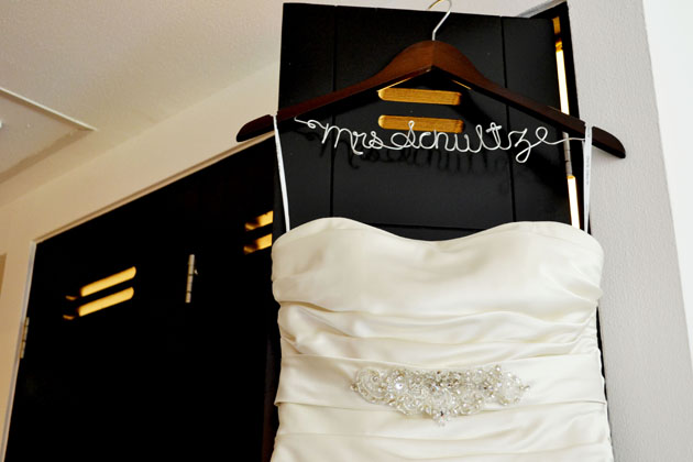 wedding_planner_calgary_mexico_dress